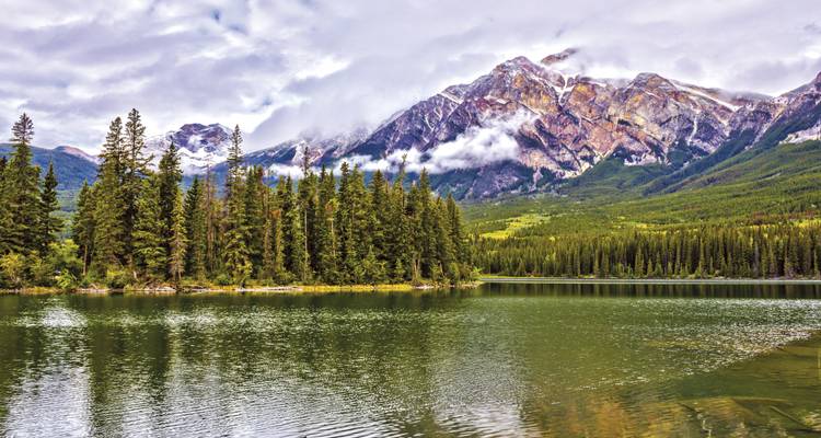 Rockies, Alaska, Kenai Peninsula & Arctic Circle (from Victoria to Fairbanks) - Scenic Luxury Cruises & Tours