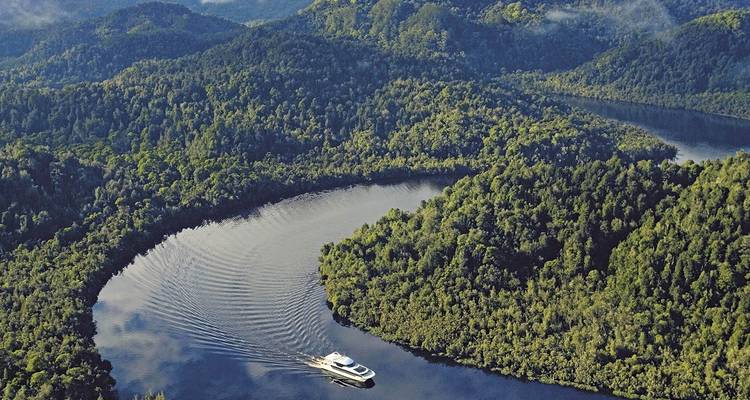 Western Wilderness 2018/2019 - Scenic Luxury Cruises & Tours