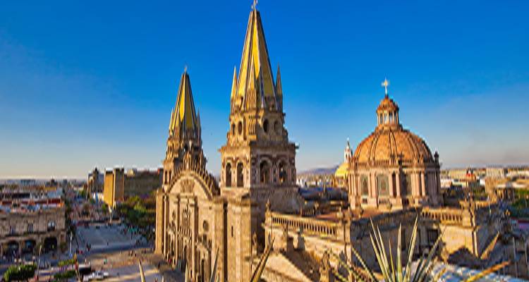 Panorama van de kathedraal van Guadalajara.