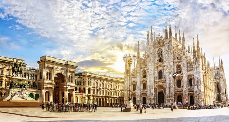Piazza del Duomo with the Milan Cathedral at sunset.