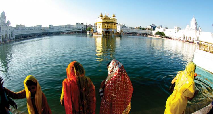 Mountains & Mystics of India - Intrepid Travel