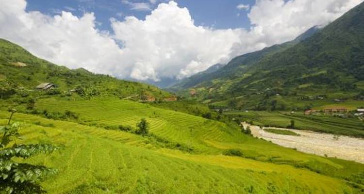 Sapa, Sampans & Saigon - 14 Days - On The Go Tours