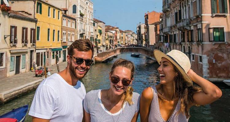London To Athens Plus Mykonos & Santorini Island Escape 8 Days - Contiki