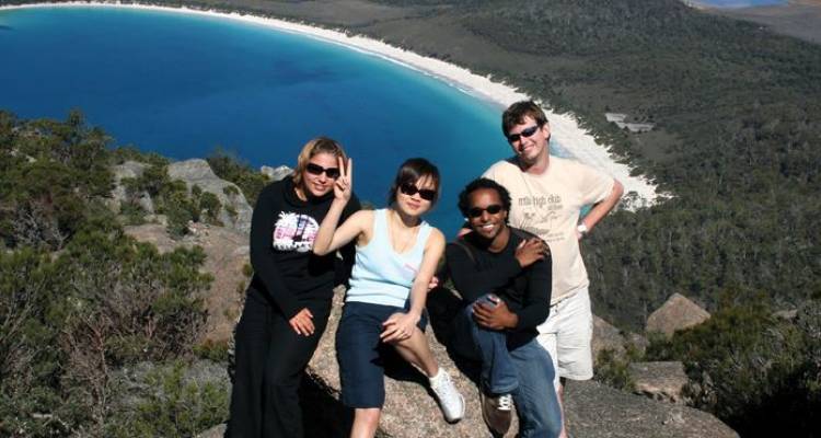Taste of Tasmania (Basix) - Intrepid Travel