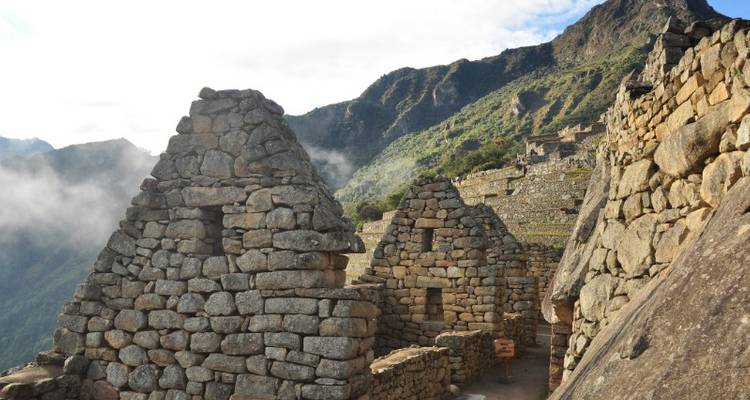 Machu Picchu Train & Amazon Combo 12D/11N - Bamba Experience
