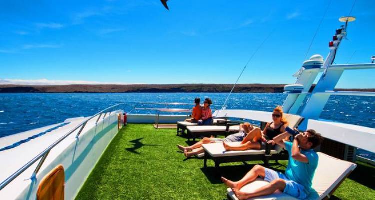 Galapagos Discovered - 6 days - On The Go Tours