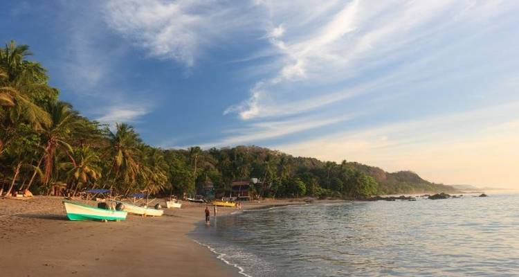 Montezuma Backpackers Beach Escape 4D/3N - Bamba Experience