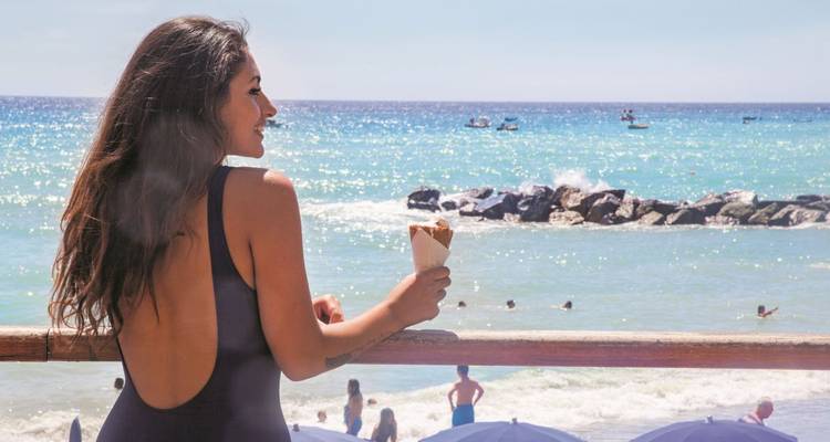 Mediterranean Escape base none 2018 - Contiki