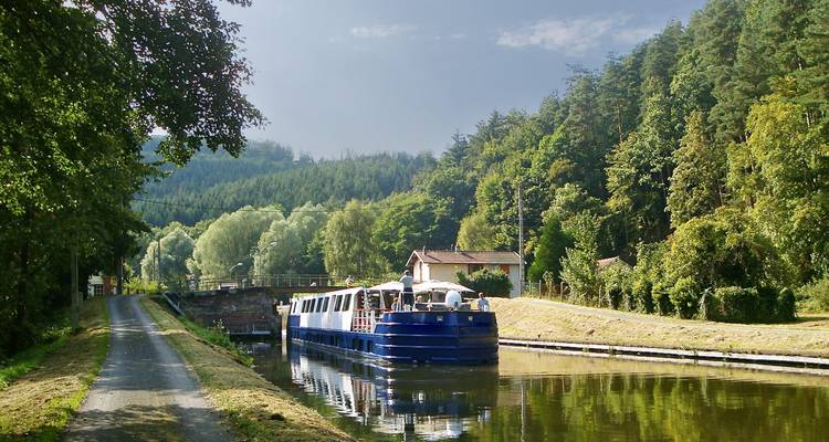 Burgundy River Cruise Adventure - G Adventures