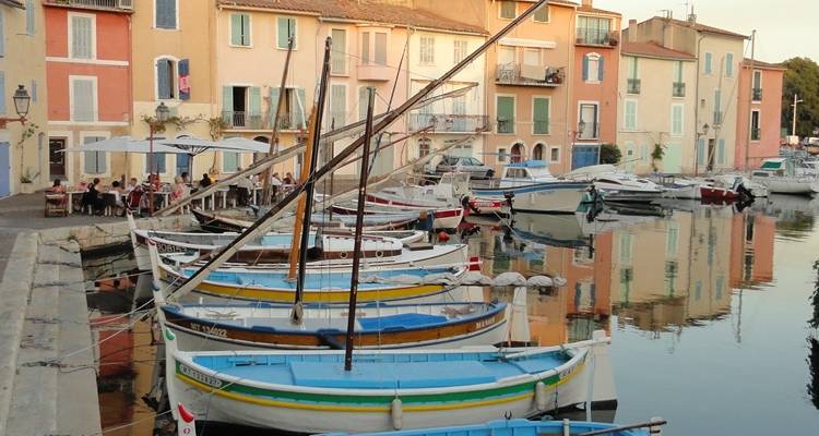A trip to admire the beautiful scenery of the Rhône valley (port-to-port cruise) - CroisiEurope River Cruises