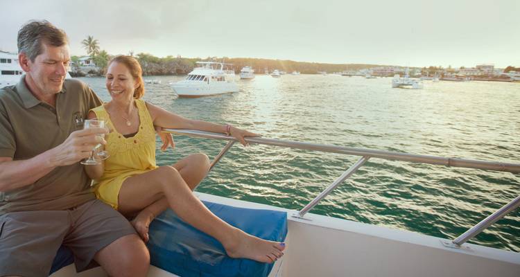 Complete Galápagos - Estrella del Mar - G Adventures
