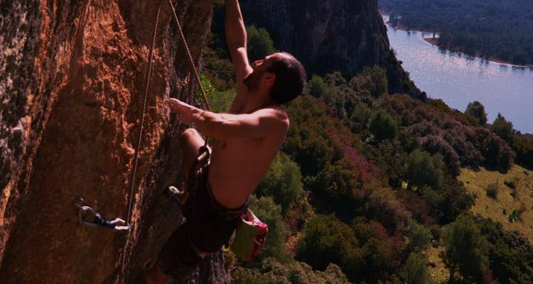 Rock Climbing in Andalusia - Rug and Rock Adventures