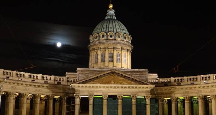 Highlights of Russia Tour - St. Petersburg & Moscow - Solo Travellers Group Holidays