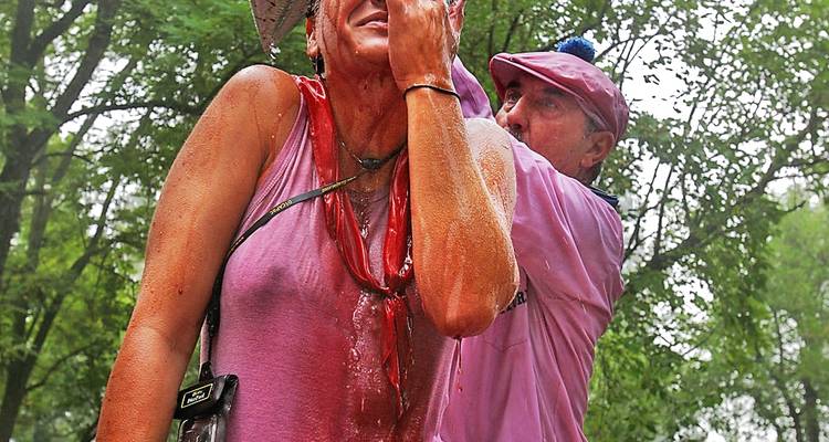 San Vino - Haro Wine Fight - Batalla Del Vino - PP Travel