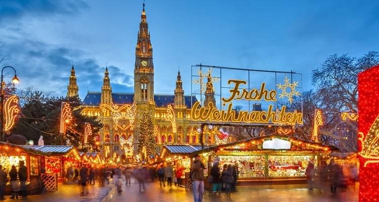 Visit 3 different countries on a majestic Danube cruise (Package without transfer) - CroisiEurope River Cruises