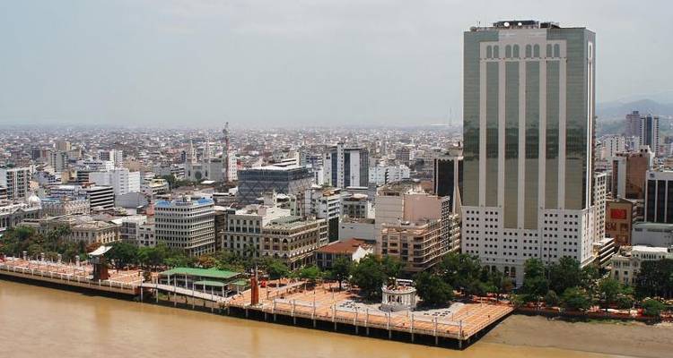 Avenue of the Volcanoes with Devil's nose train fromGuayaquil (3 days) 3½*** Hotels - Gray Line Ecuador