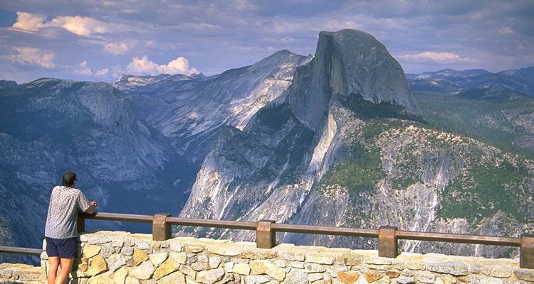 Senderismo en los Parques Nacionales del Oeste - 2018 FCAL Spanish/English - Adventure Travel West, Inc.