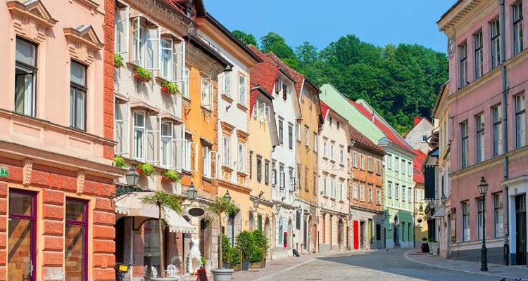 Experience Slovenia Tour - Kompas