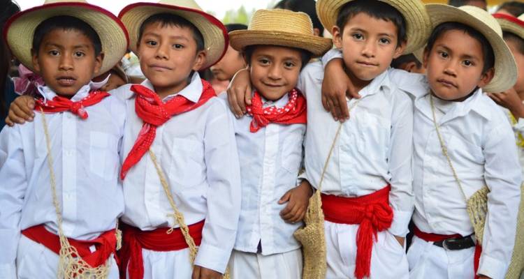 Bottle Schools Voluntour & Guatemala Highlights - Bamba Experience