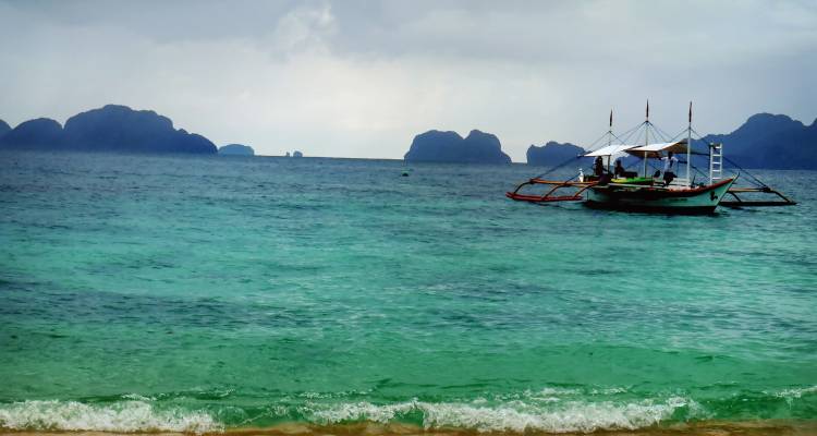 Islands of the Philippines on a Shoestring (from Manila to Boracay) - G Adventures