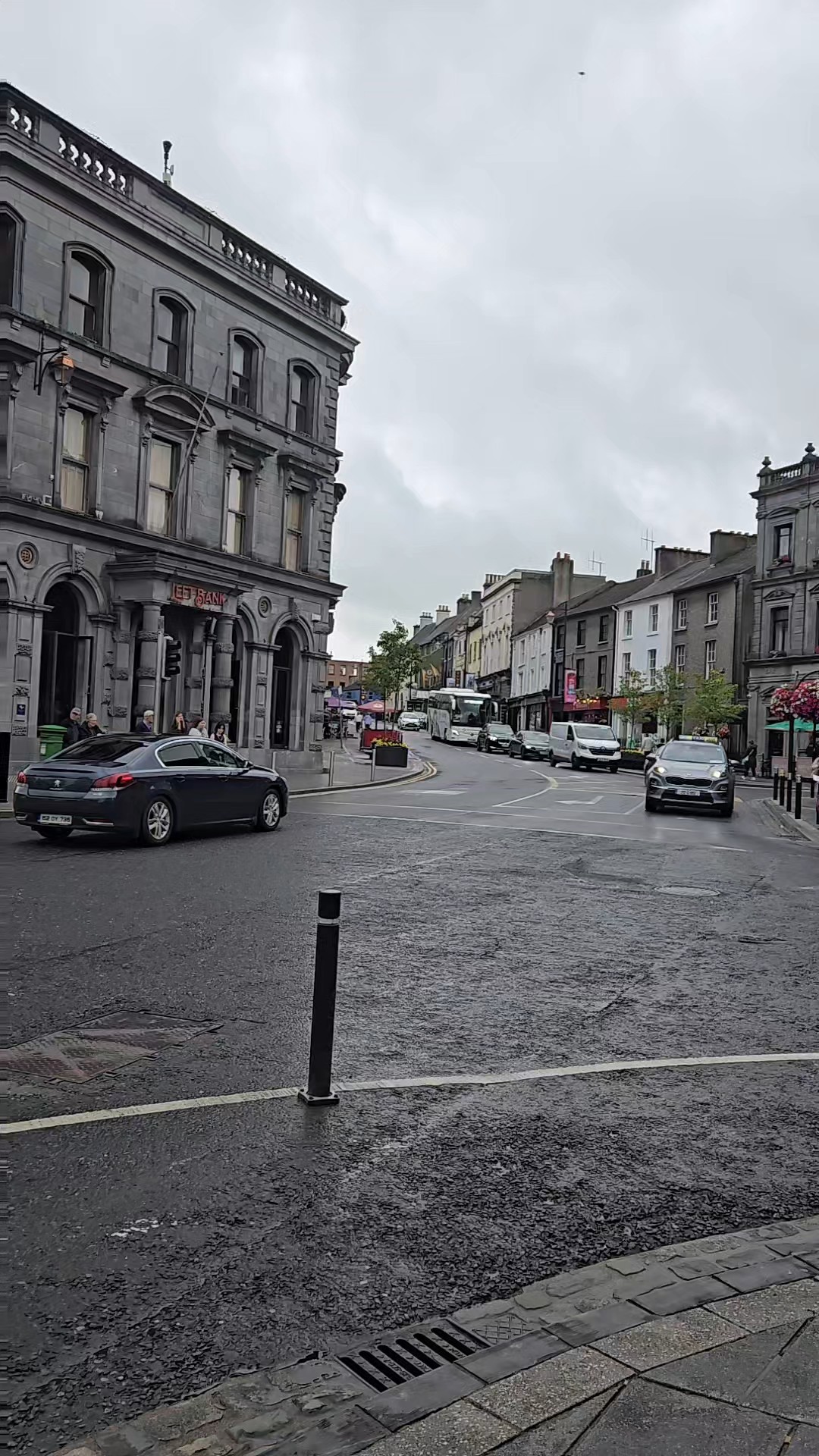 Wenn Sie schon immer England, Schottland und Irland zusammen sehen wollten, ist das Ihre Chance. Buchen Sie eine unserer Rundreisen durch Westeuropa und lassen Sie sich von den Universitäten in London und Oxford sowie den schottischen Highlands, Dublin und Galway beeindrucken.