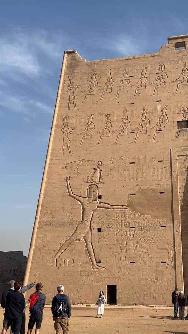 Croisière des Pharaons sur le Nil - Visite du Grand GEM - Vols aller-retour inclus customer review video