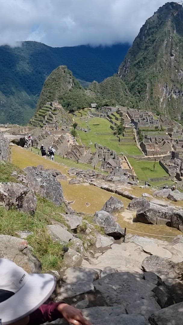 Vídeo de reseña del cliente sobre De la Ciudad Perdida de Machu Picchu al Cristo Redentor: Iconos de Sudamérica en 16 días | 4 estrellas