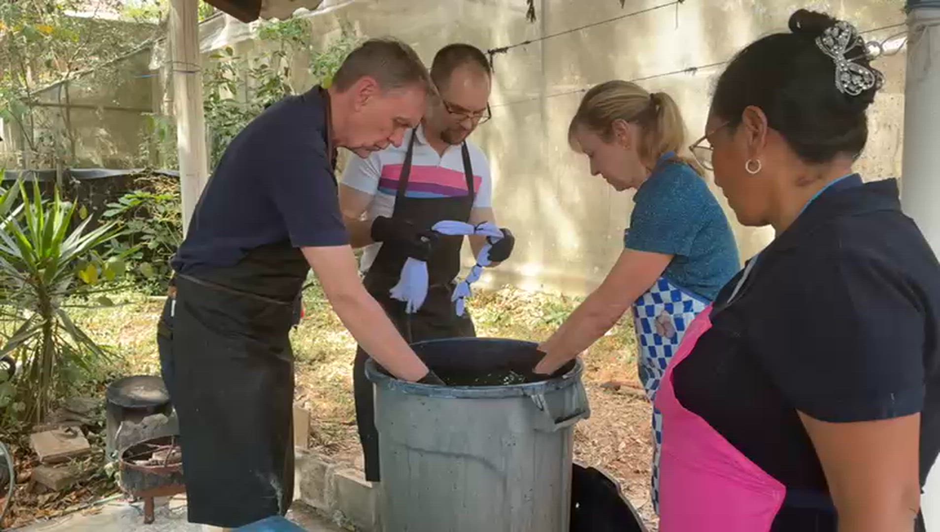 Vídeo de reseña del cliente sobre Tour Privado a Medida de 8 Días por El Salvador, con Salida Diaria y Guía Exclusivo