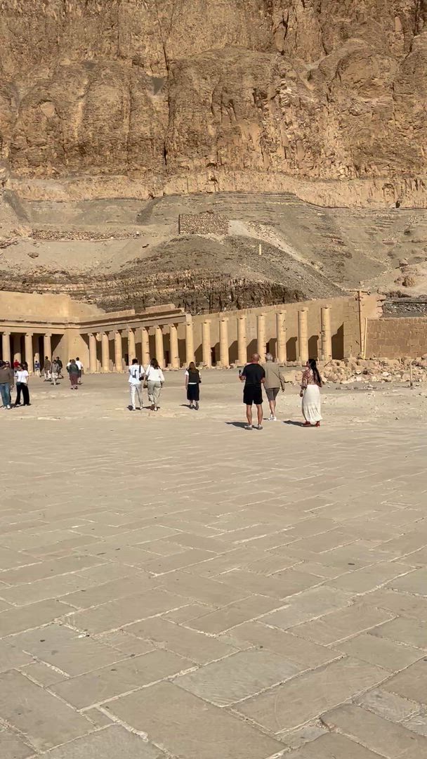 Vídeo de reseña del cliente sobre 4 días y 3 noches en un crucero 5 estrellas por el Nilo desde Asuán a Lúxor