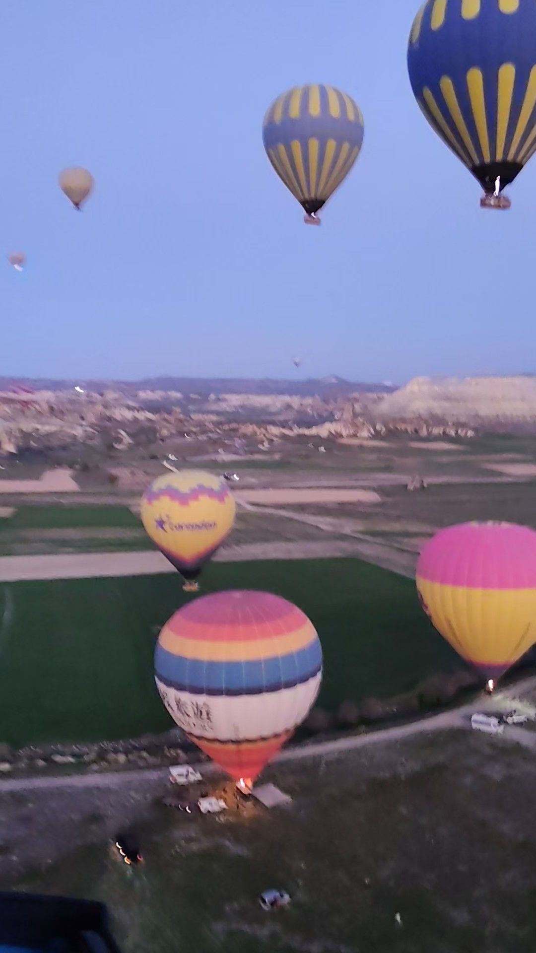 Trouvez votre circuit idéal dans la région Cappadoce. Nous avons 129 aventures à vous proposer dans la région Cappadoce. Le mois le plus apprécié pour s'y rendre est Septembre, c'est-à-dire le mois qui compte le plus grand nombre de départs.