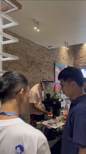 Explora una amplia diversidad de viajes gastronómicos a través de Vietnam. Tenemos 44 aventuras que varían desde 1 días a 19 días. Con la mayor cantidad de salidas en Noviembre, esta es también la época más popular del año.