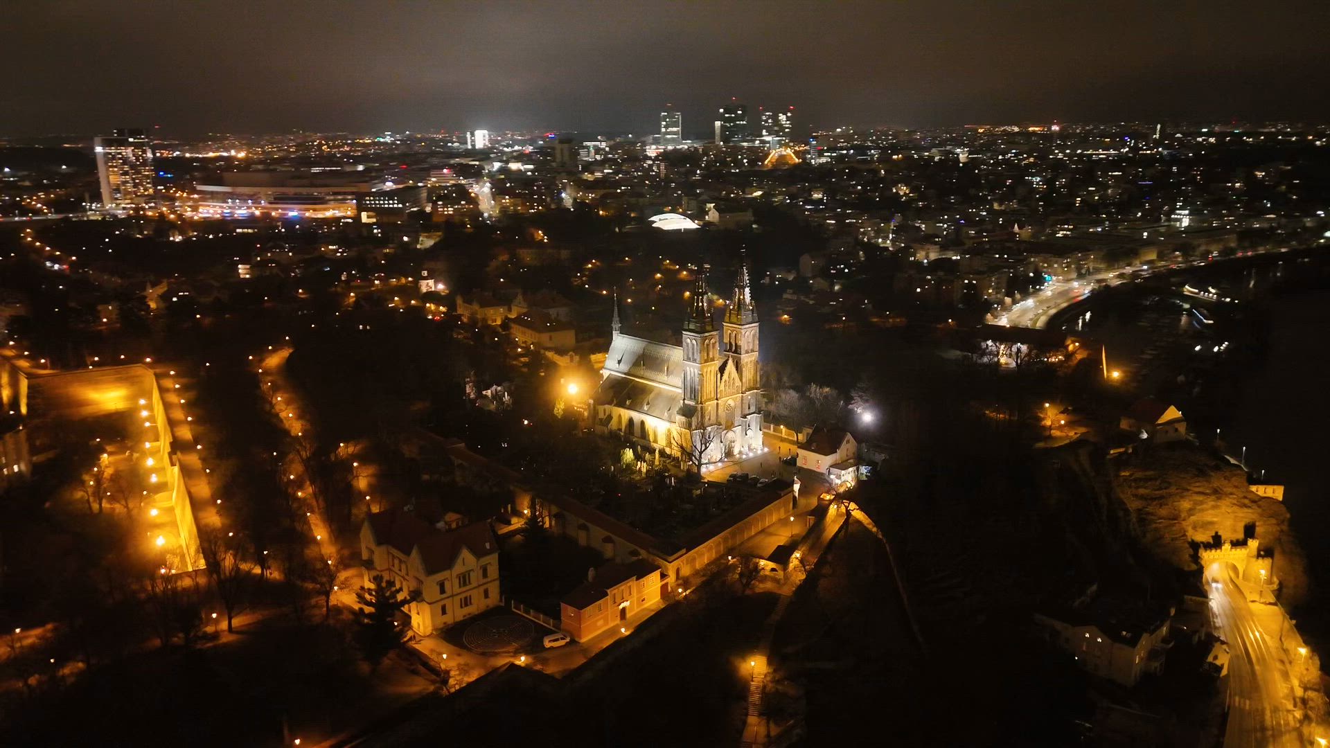 D’Est en Ouest avec Londres (including Bruges) customer review video