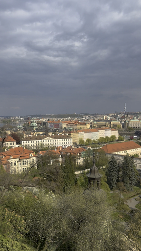 Choisissez parmi notre vaste sélection de 8352 circuits entièrement guidés et vivez une expérience sans tracas vers Europe, guidés par nos experts.