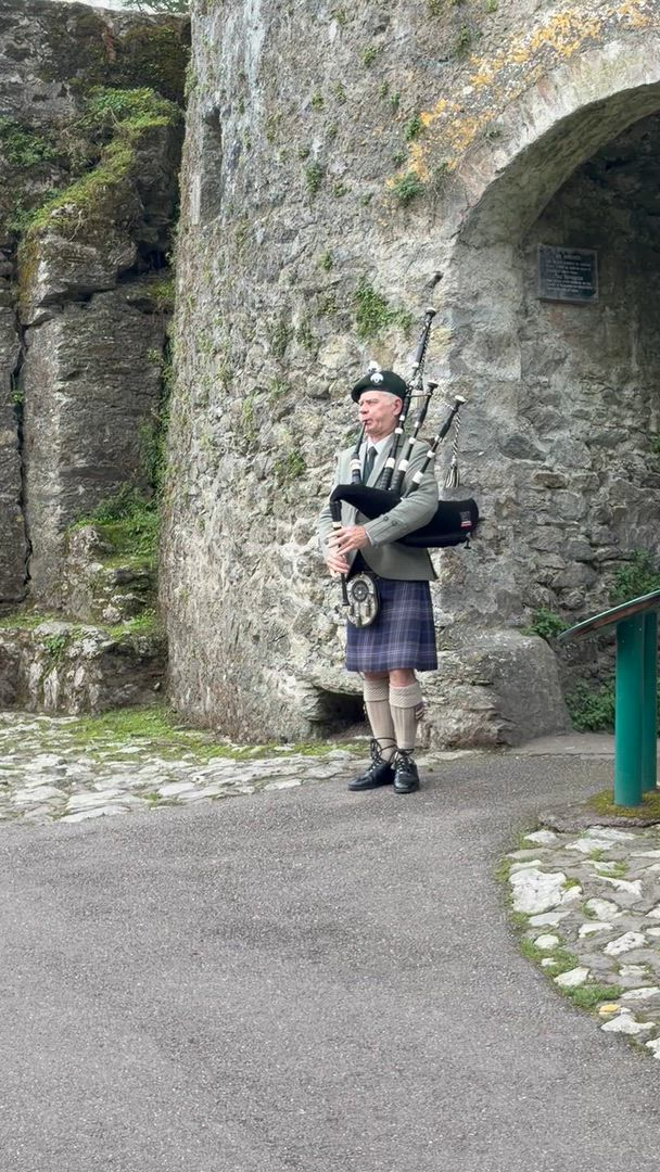 Trouvez votre circuit idéal dans la région Château d'Europe. Nous avons 15 aventures à vous proposer dans la région Château d'Europe. Le mois le plus apprécié pour s'y rendre est Juin, c'est-à-dire le mois qui compte le plus grand nombre de départs.