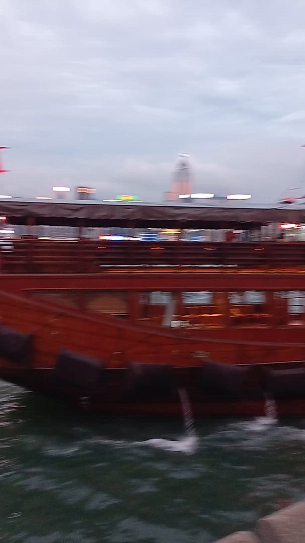 Vídeo de reseña del cliente sobre Circuito de 27 días por China: Hong Kong, Pekín, Shanghai, Xi'an, Chengdu y más allá