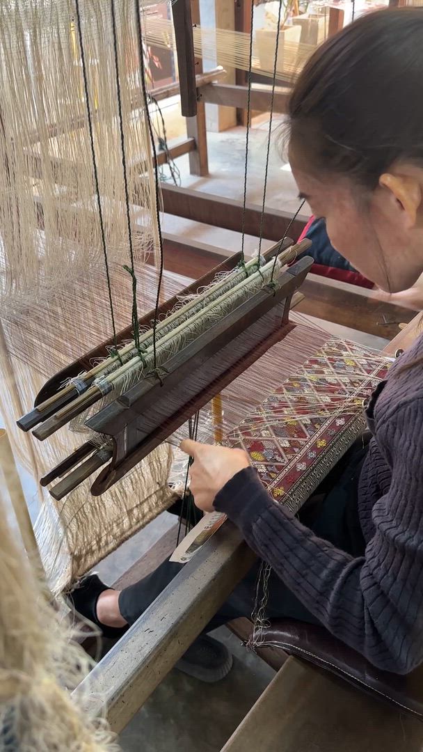 Vídeo de reseña del cliente sobre Explorador de Laos: cuevas, trenes y cultura 8 días