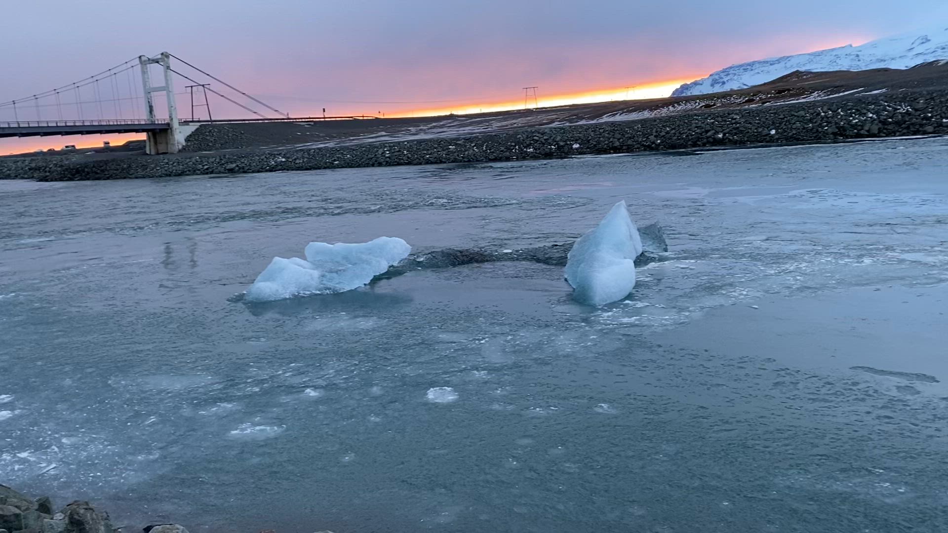 Vídeo de reseña del cliente sobre Circuito guiado por Islandia - 8 días