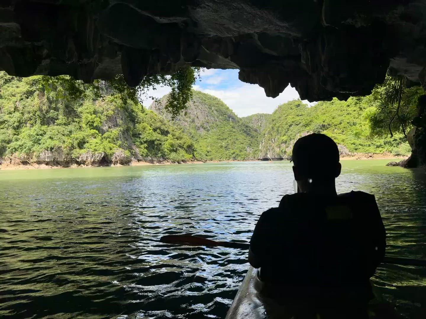 Vídeo de reseña del cliente sobre Lo mejor del Norte de Vietnam en 5 días: Hanói, Ninh Binh y Bahía de Ha Long