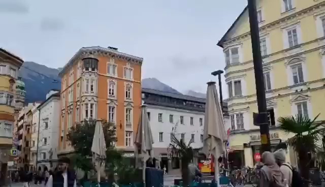 Encuentra el autobus / bus circuito adecuado para ti en Italia Y Suiza. Hay 46 viajes para escoger, que van desde 5 días de duración, hasta 17 días. El mes con más salidas es Agosto, convirtiéndolo en la época más popular para visitar Italia Y Suiza.