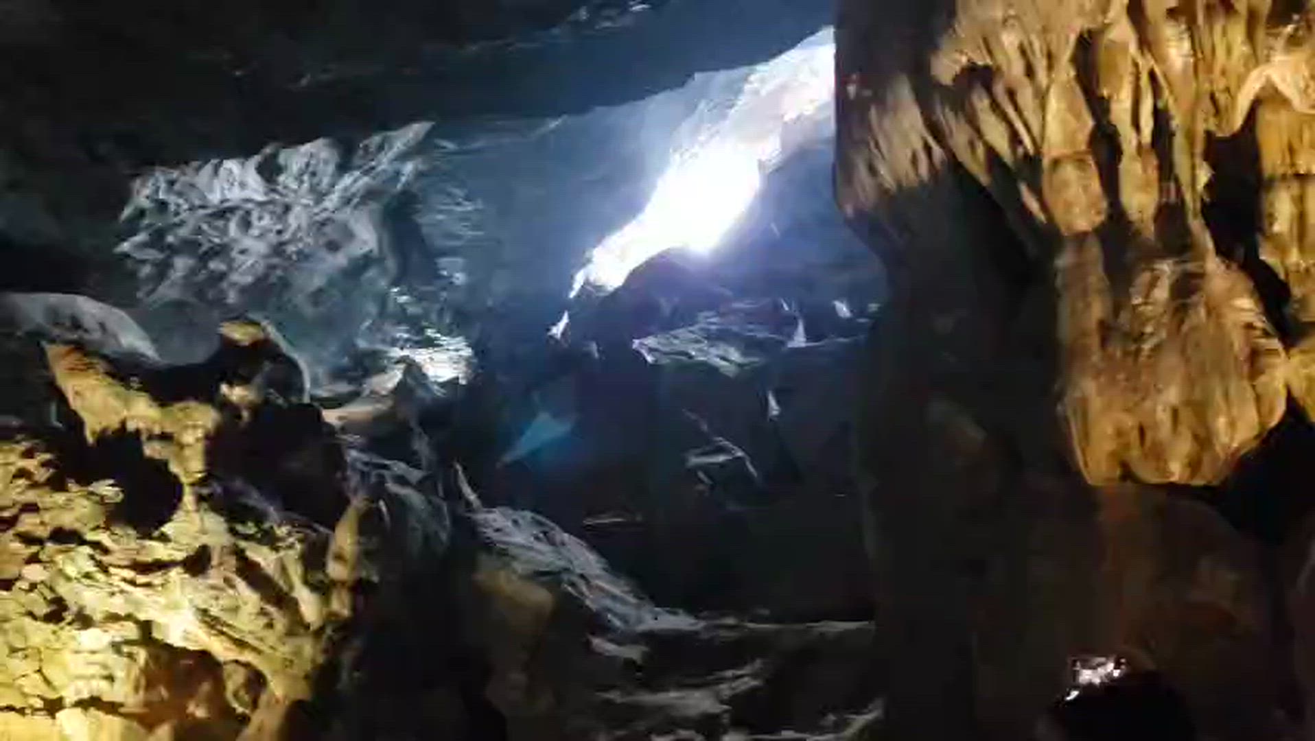 Trouvez votre aventure idéale au Cambodge et Vietnam. Nous avons 810 à vous proposer aux Cambodge et Vietnam durant entre 3 et 38 jours.