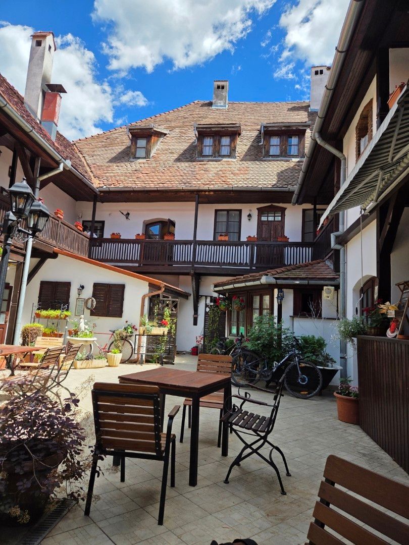 Transylvania Castles Private Tour 4-Day from Bucharest
