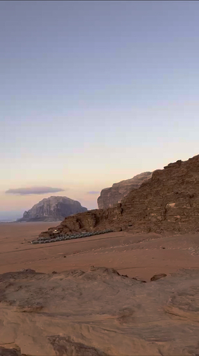 Choisissez parmi notre vaste sélection de 209 circuits entièrement guidés et vivez une expérience sans tracas vers Jordanie, guidés par nos experts.