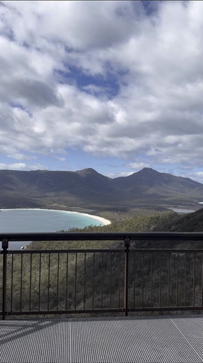 Trouvez le circuit idéal pour votre famille, adapté à tous les âges avec plus de 639 circuits familiaux disponibles dans la région Australie.