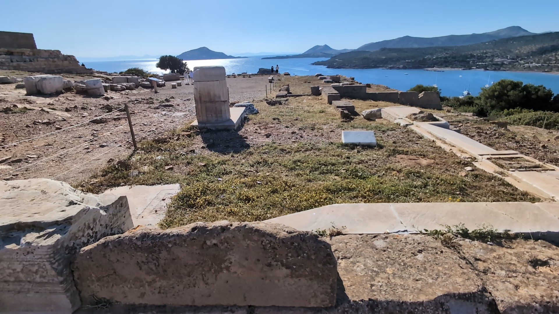 Sail the River Thames for a fresh perspective on London's iconic sights, and take your time exploring the city's well-known landmarks. Experience Paris's stunning architecture and its vibrant arts scene, or meander through Zurich's picturesque Old Town, where medieval structures hug the cobblestone lanes. Marvel at Milan's magnificent Duomo and the chic galleries that blend fashion and art. Western Europe is a true delight.