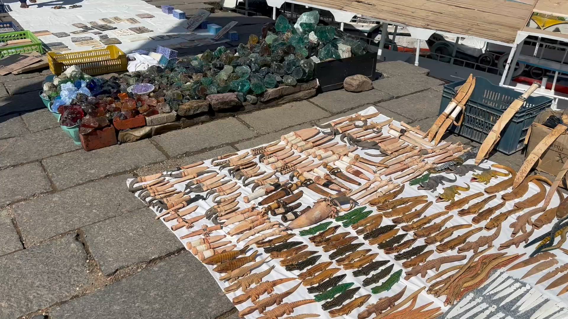 Sur les traces des Pharaons - Vols intérieurs inclus customer review video