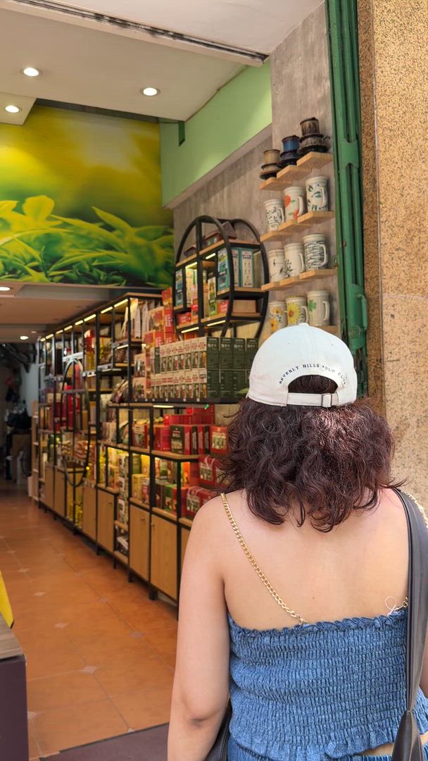Vídeo de reseña del cliente sobre Paquete Super Ahorro de 14 días en Vietnam Mágico (Hanoi, Halong, Danang, Hoi An, Ho Chi Minh en grupo pequeño)
