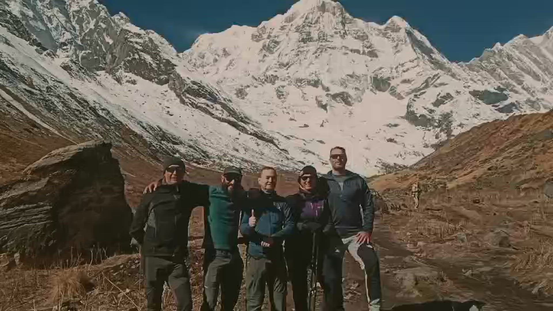 Vídeo de reseña del cliente sobre Excursión al campamento base del Annapurna