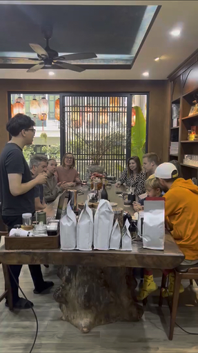 TourRadar a réuni les meilleurs Vietnam voyages culinaires. Nous vous proposons 80 aventures dans 1 pays différents. Ces circuits durent entre une journée et 20 jours.