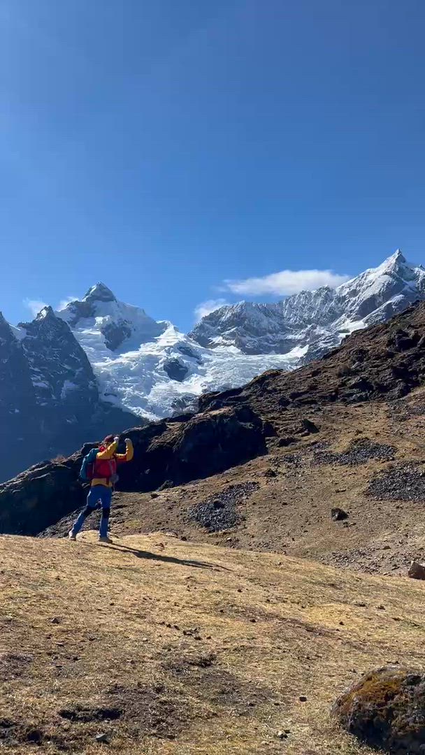 TourRadar a réuni les meilleurs Amérique du Sud treks et randonnées. Nous vous proposons 586 aventures dans 9 pays différents. Ces circuits durent entre une journée et 35 jours.