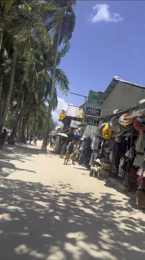 Choisissez parmi notre vaste sélection de 93 circuits entièrement guidés et vivez une expérience sans tracas vers Philippines, guidés par nos experts.